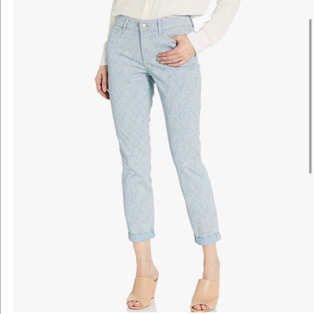 NYDJ Rachel Roll Cuff Ankle Denim slimming Jeans in paisley. Size 14P